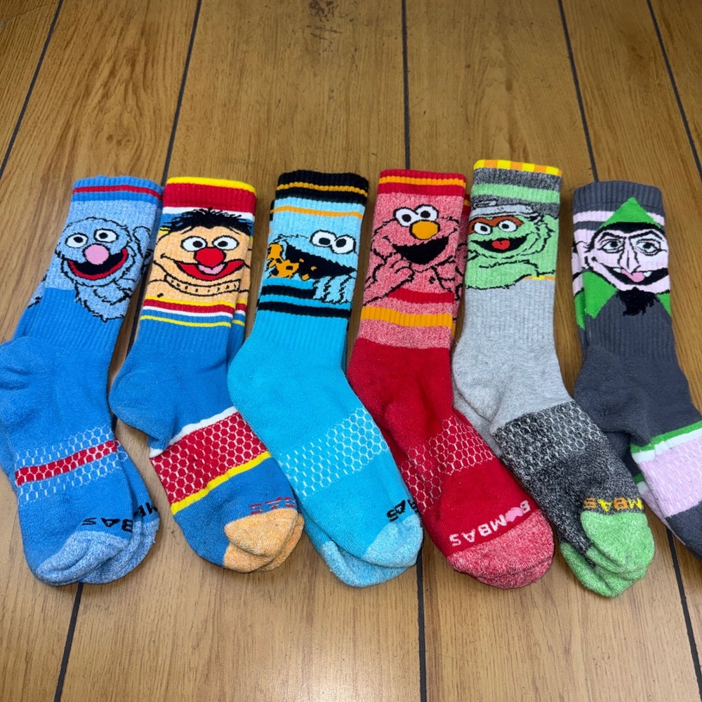 Bombas Sesame Street Kids Socks Large 6 Pair Elmo Cookie Monster Grover Ernie